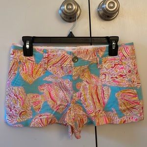 Lilly Pulitzer Walsh short size 2